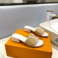 Louis Vuitton Slippers